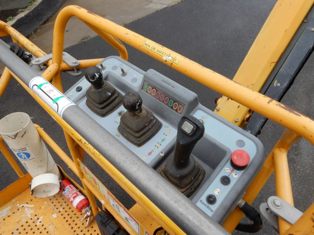 2009 HAULOTTE H28TJX ACCESS & HEIGHT SAFETY BOOM LIFT