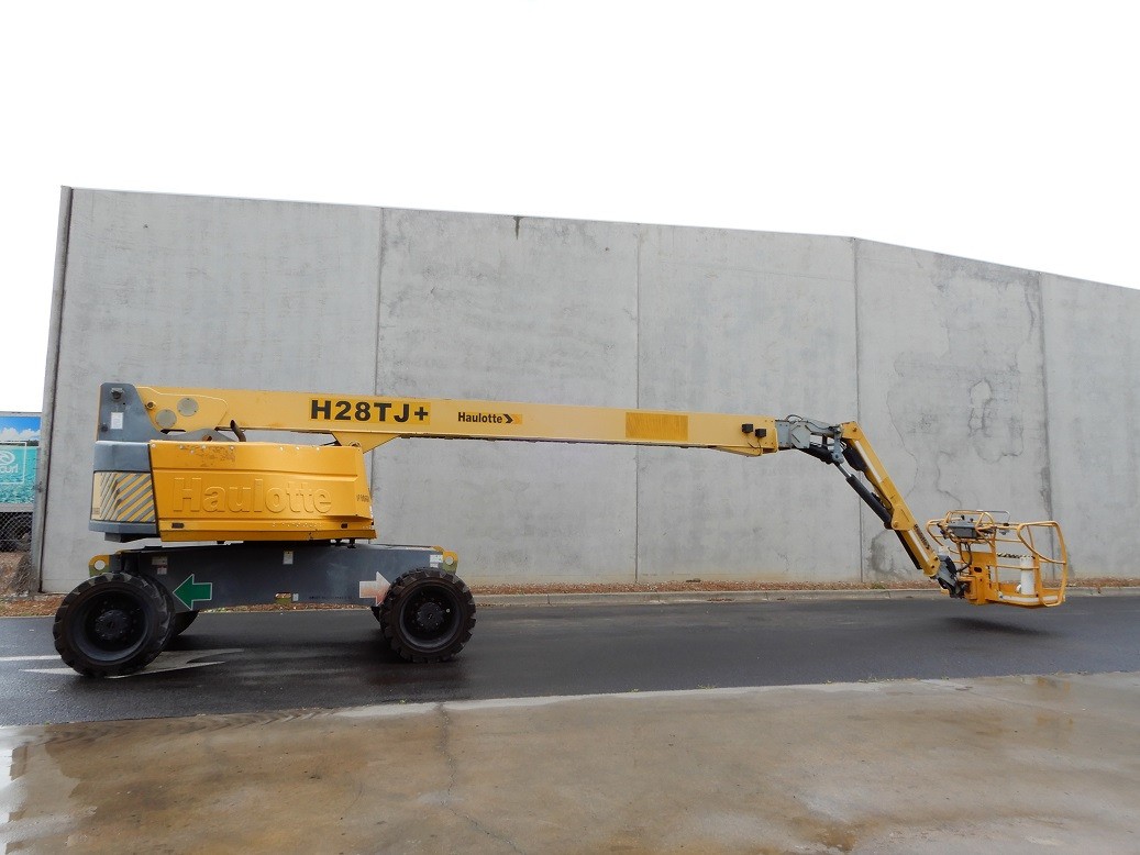 2009 HAULOTTE H28TJX ACCESS & HEIGHT SAFETY BOOM LIFT