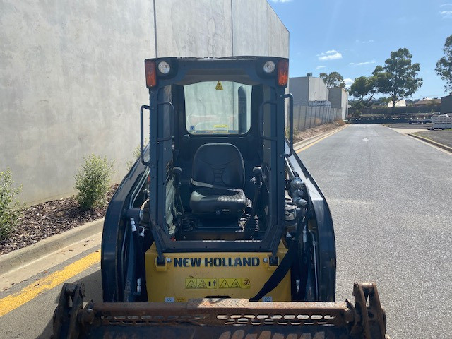 2014 NEW HOLLAND L213 SKID STEER LOADER