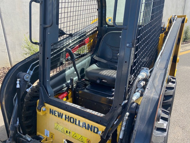 2014 NEW HOLLAND L213 SKID STEER LOADER