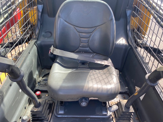 2014 NEW HOLLAND L213 SKID STEER LOADER