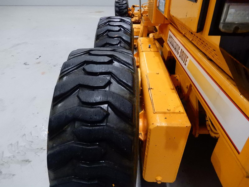 2005 LEE-BOY 685 ARTIC GRADER
