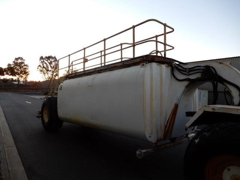 1987 MERCEDES-BENZ MB1500 TRACTOR/WATER CART