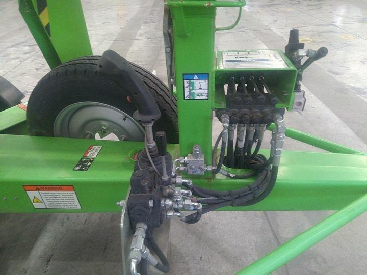 2014 NIFTY 170HPT SAFETY BOOM LIFT