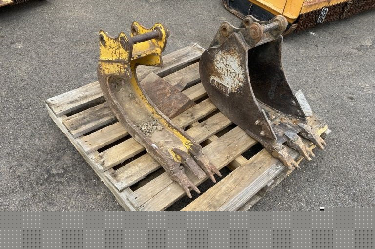 2014 KOMATSU PC20 EXCAVATOR