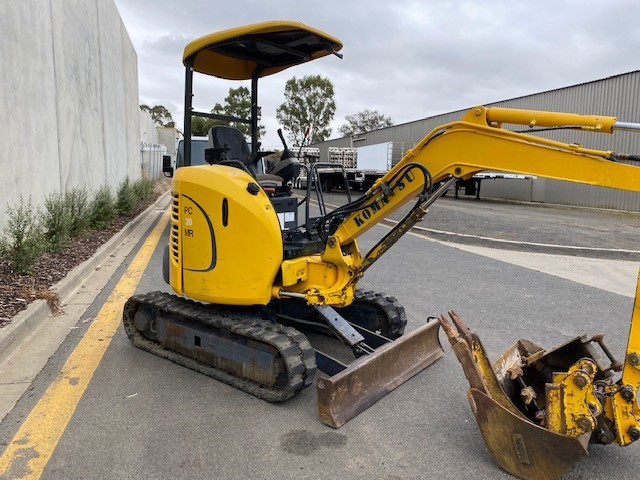 2014 KOMATSU PC20 EXCAVATOR