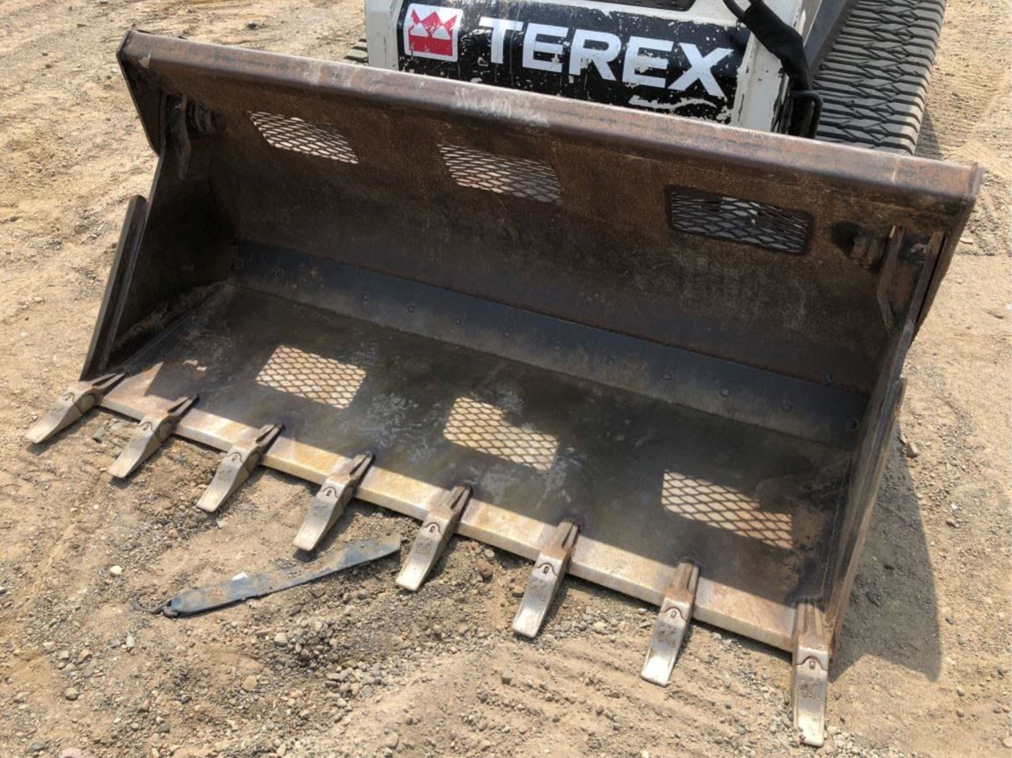 2012 TEREX PT100 SKID STEER LOADER 