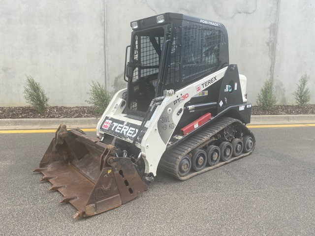 2016 TEREX PT30 TRACKED LOADER