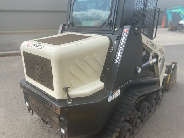 2016 TEREX PT30 TRACKED LOADER