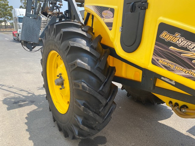 2011 RAPID 2000L BOOM SPRAYER