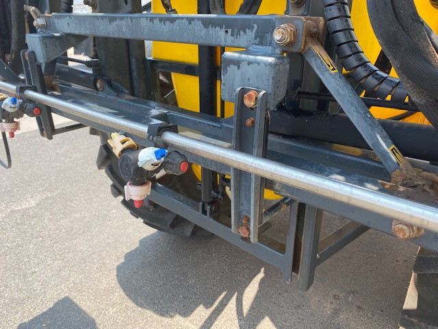 2011 RAPID 2000L BOOM SPRAYER