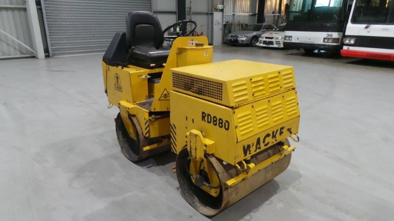 WACKER RD880 ROLLER/COMPACTING VIBRATING ROLLER