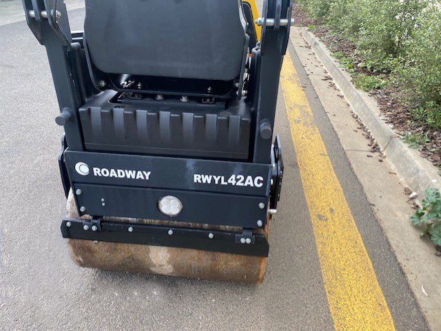 2019 ROADWAYS TANDEM VIBRATING ROLLER
