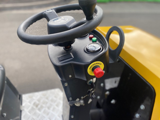 2019 ROADWAY TANDEM VIBRATING ROLLER