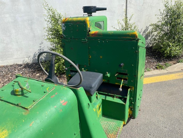 COATES & CO VIBROLL PITCH ROLLER
