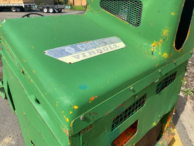COATES & CO VIBROLL PITCH ROLLER