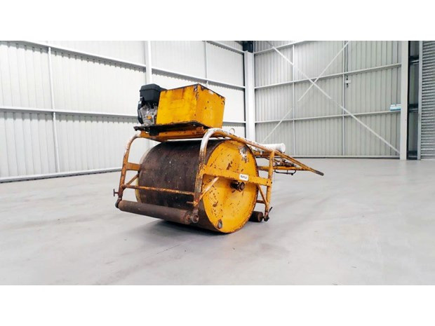 MENTAY CRICKET PITCH STATIC ROLLER