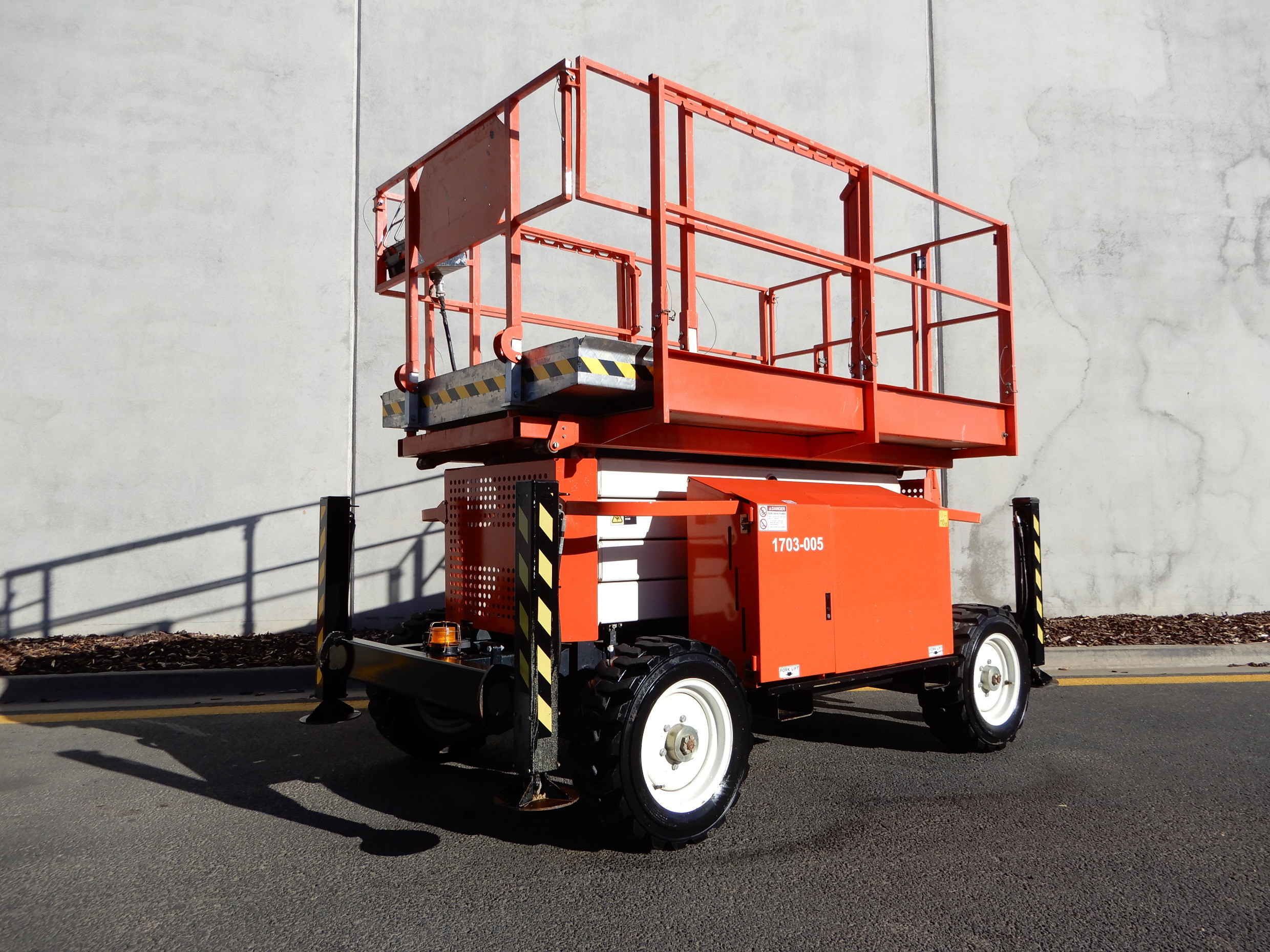 2015 SNORKEL S2770RT SCISSOR LIFT
