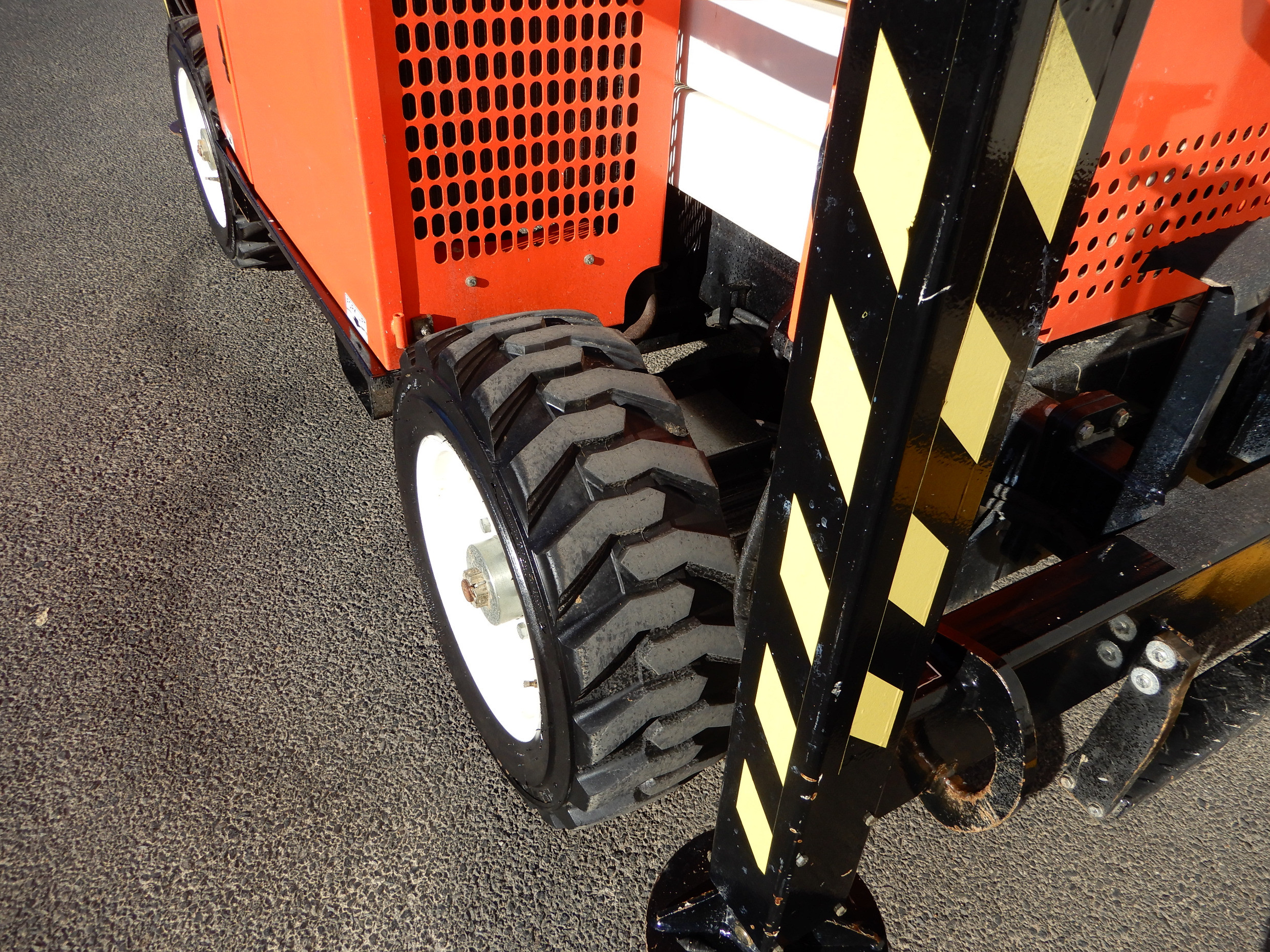 2015 SNORKEL S2770RT SCISSOR LIFT
