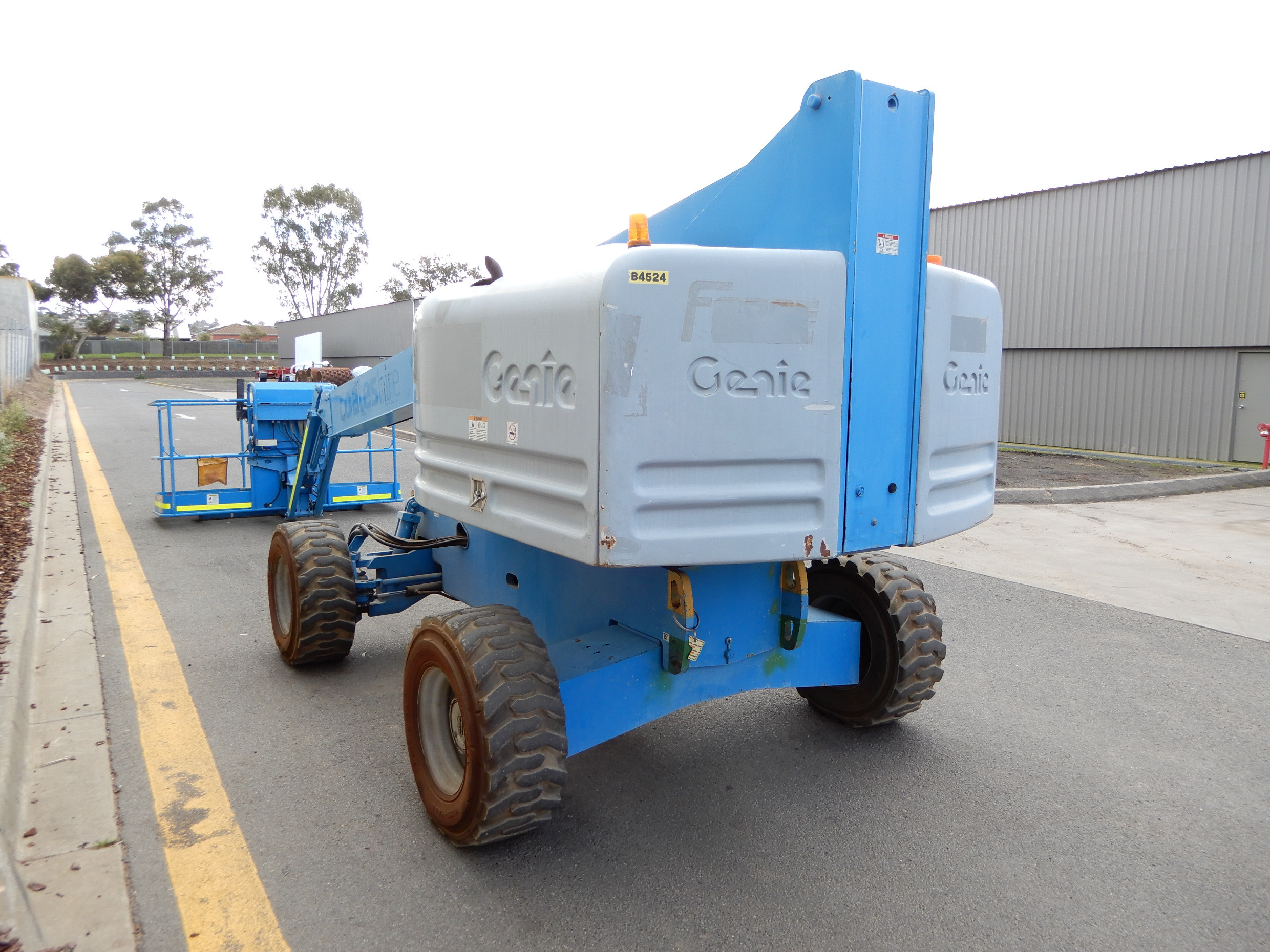 2004 GENIE S45 BOOM LIFT
