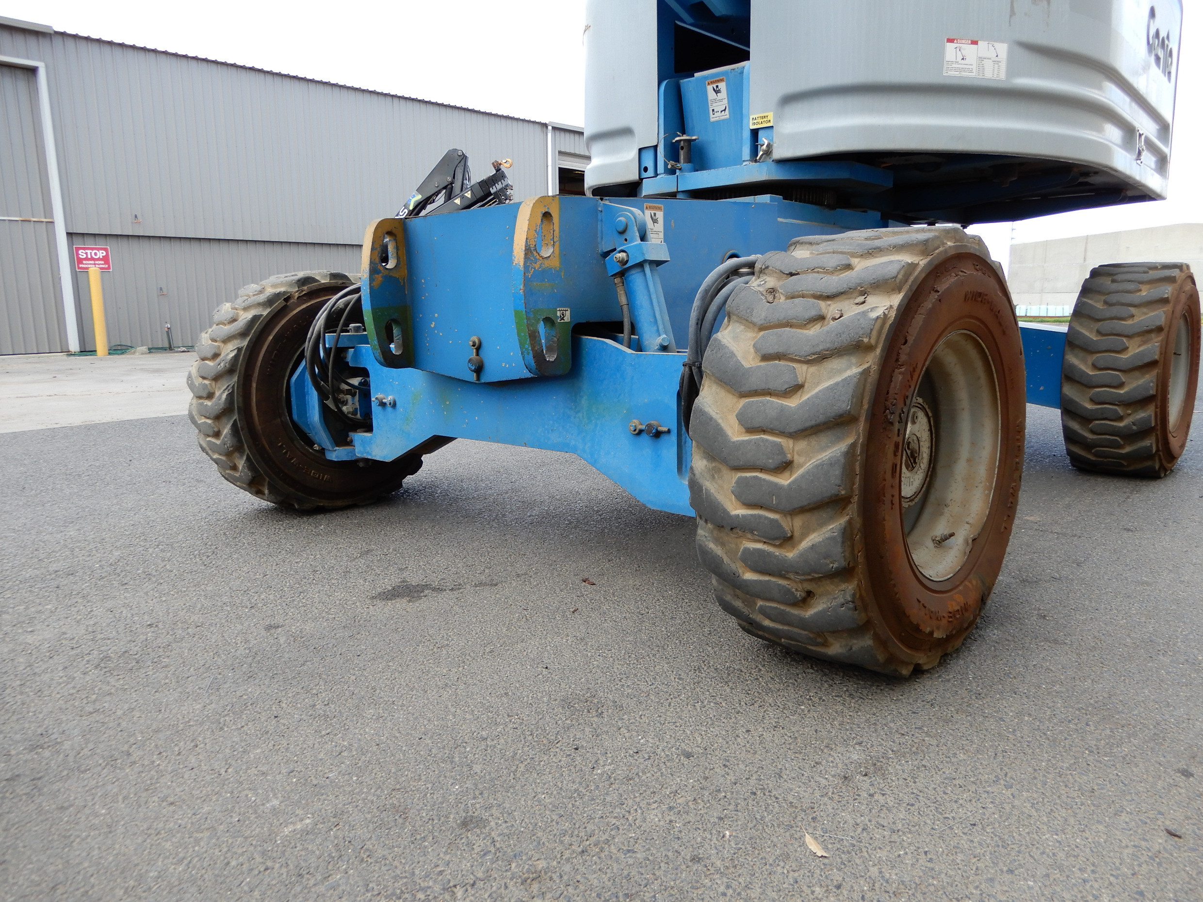 2004 GENIE S45 BOOM LIFT