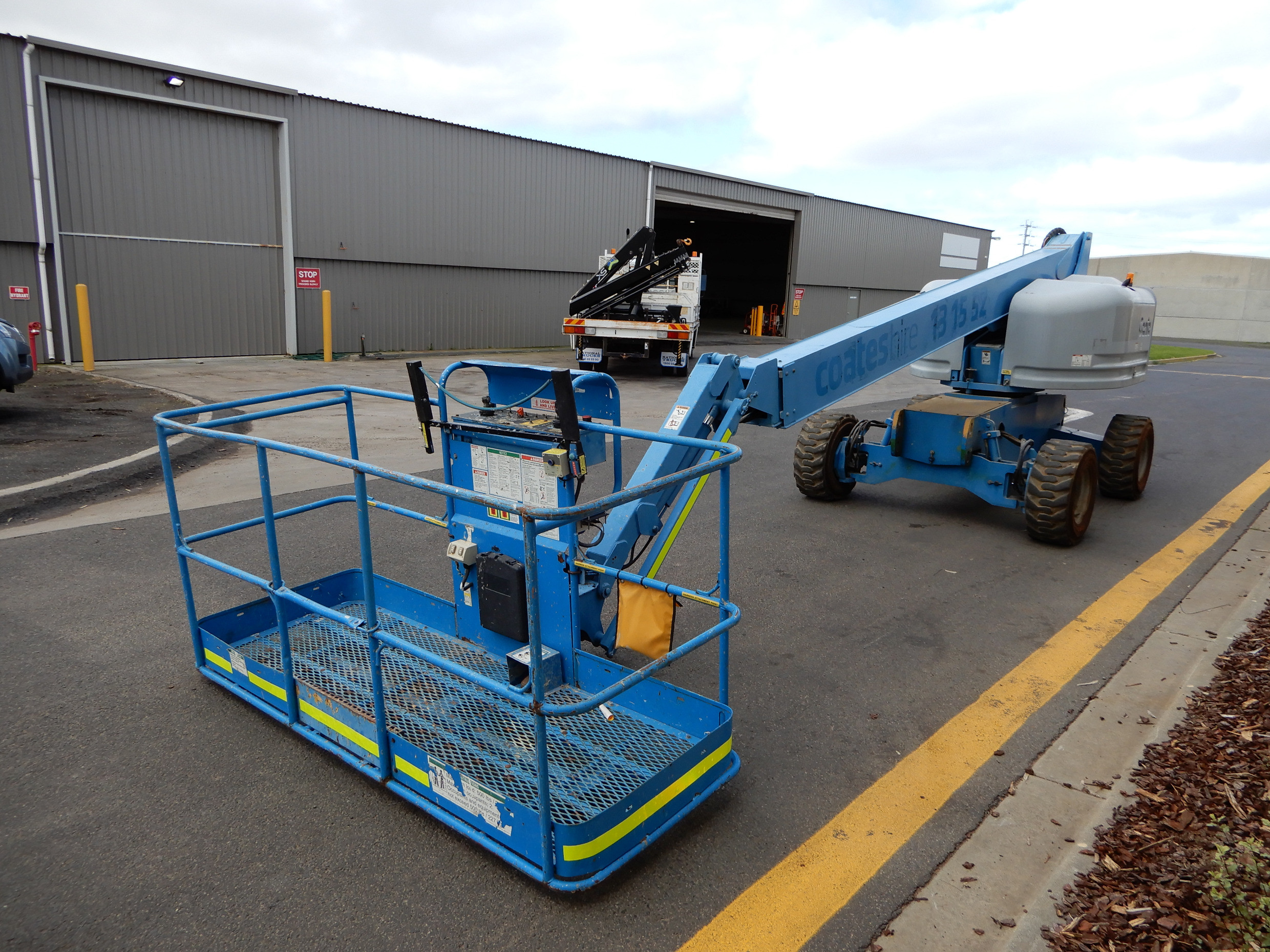 2004 GENIE S45 BOOM LIFT