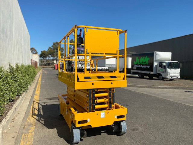 2008 HAULOTTE COMPACT 12 SCISSOR LIFT