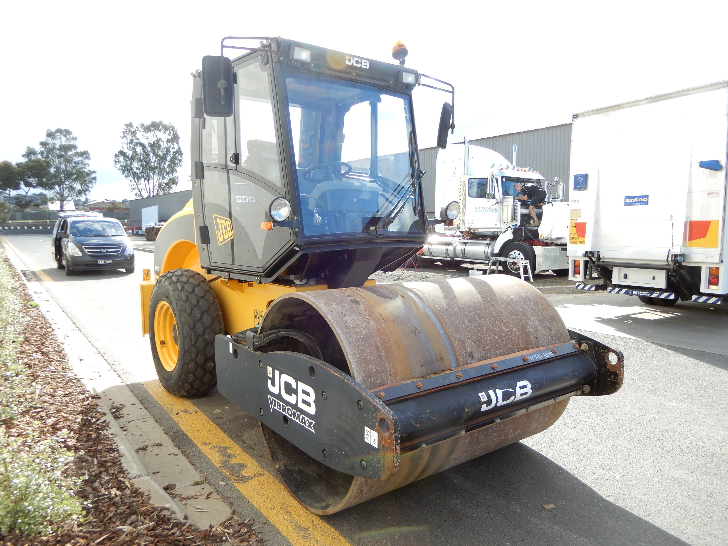 2010 JCB VM 75 VIBROMAX VIBRATING ROLLER