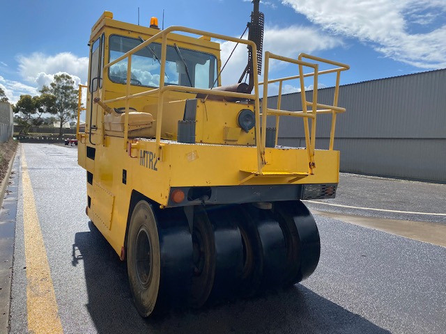 1993 MULTIPAC VP200 STATIC ROLLER