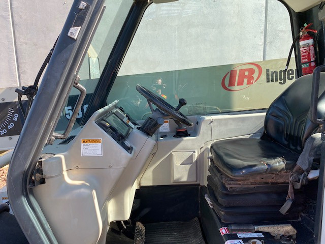 2006 INGERSOLL-RAND VR-530C TELESCOPIC HANDLER TELESCOPIC HANDLER