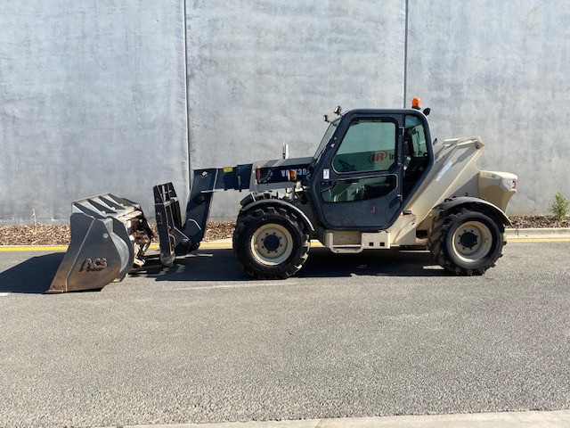 2006 INGERSOLL-RAND VR-530C TELESCOPIC HANDLER TELESCOPIC HANDLER