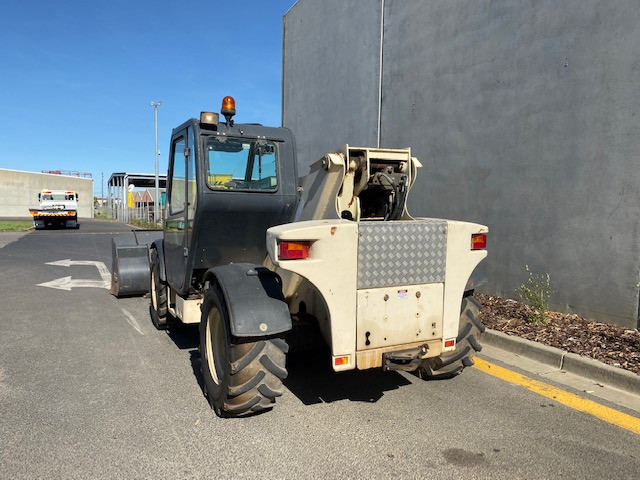 2006 INGERSOLL-RAND VR-530C TELESCOPIC HANDLER TELESCOPIC HANDLER