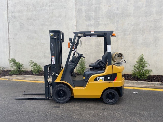 2017 CATERPILLAR B18 FORKLIFT