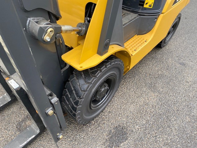 2017 CATERPILLAR B18 FORKLIFT