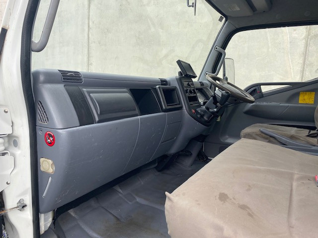 2010 FUSO CANTER TIPPER