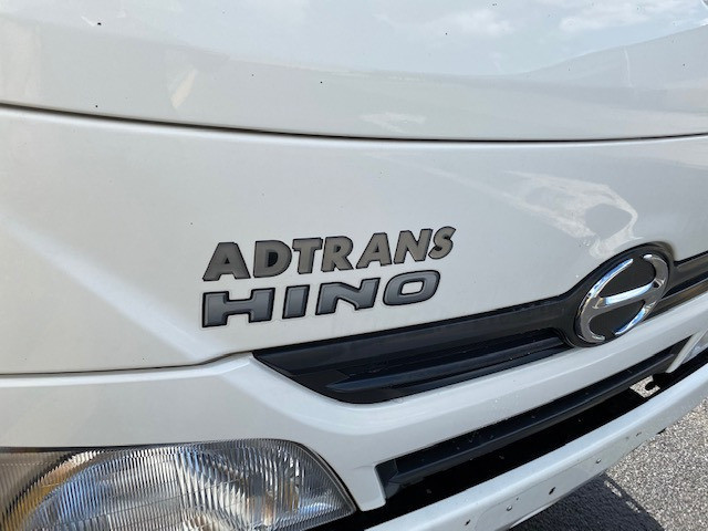 2015 HINO 616 - 300 SERIES MANUAL CURTAINSIDER