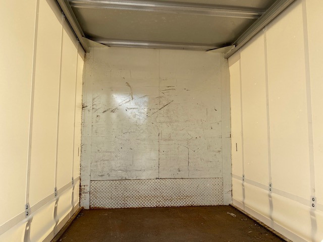 2015 HINO 616 - 300 SERIES MANUAL CURTAINSIDER