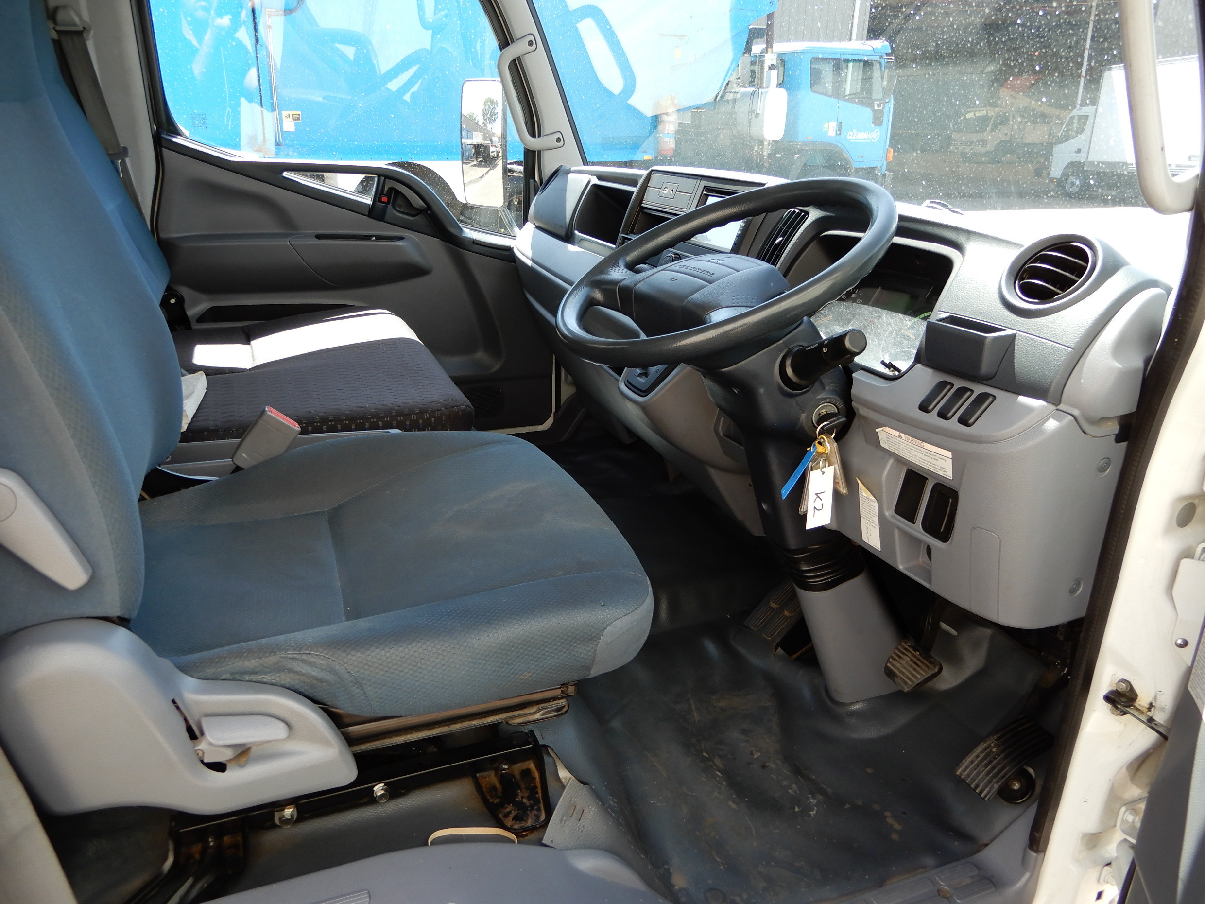 2013 MITSUBISHI FUSO CANTER 515 PANTECH TRUCK