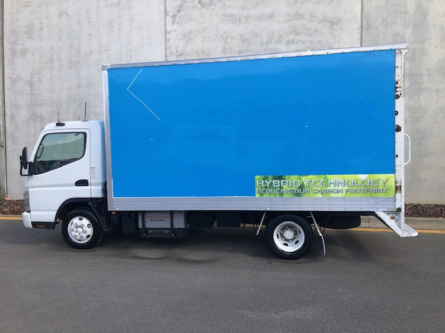 2010 FUSO CANTER 815 TRUCK PANTECH