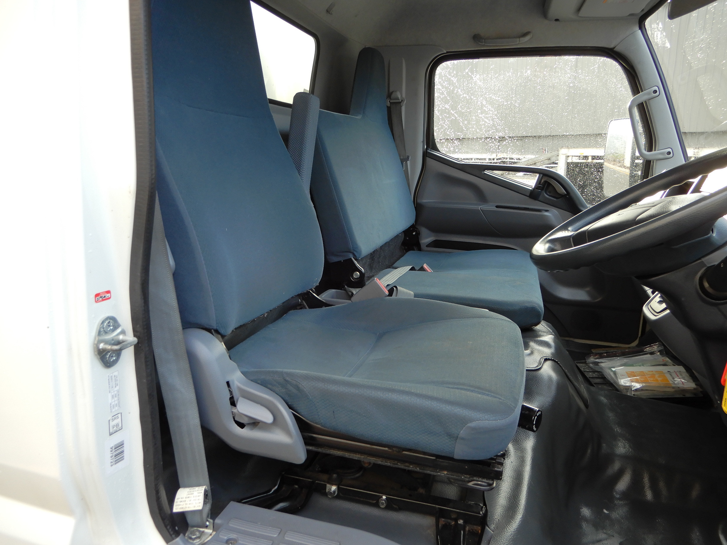 2015 FUSO CANTER 515 TRUCK AUTOMATIC PANTECH