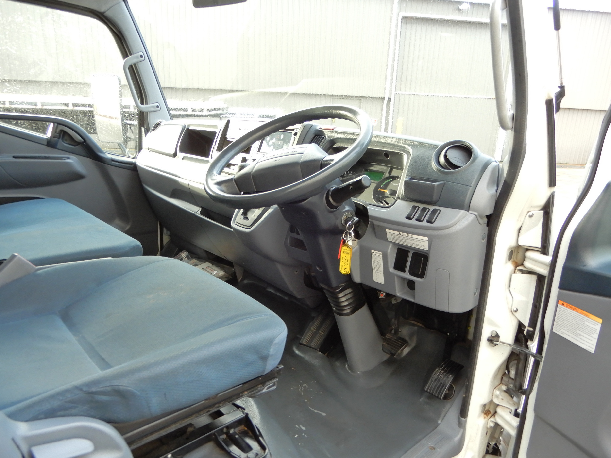 2015 FUSO CANTER 515 TRUCK AUTOMATIC PANTECH