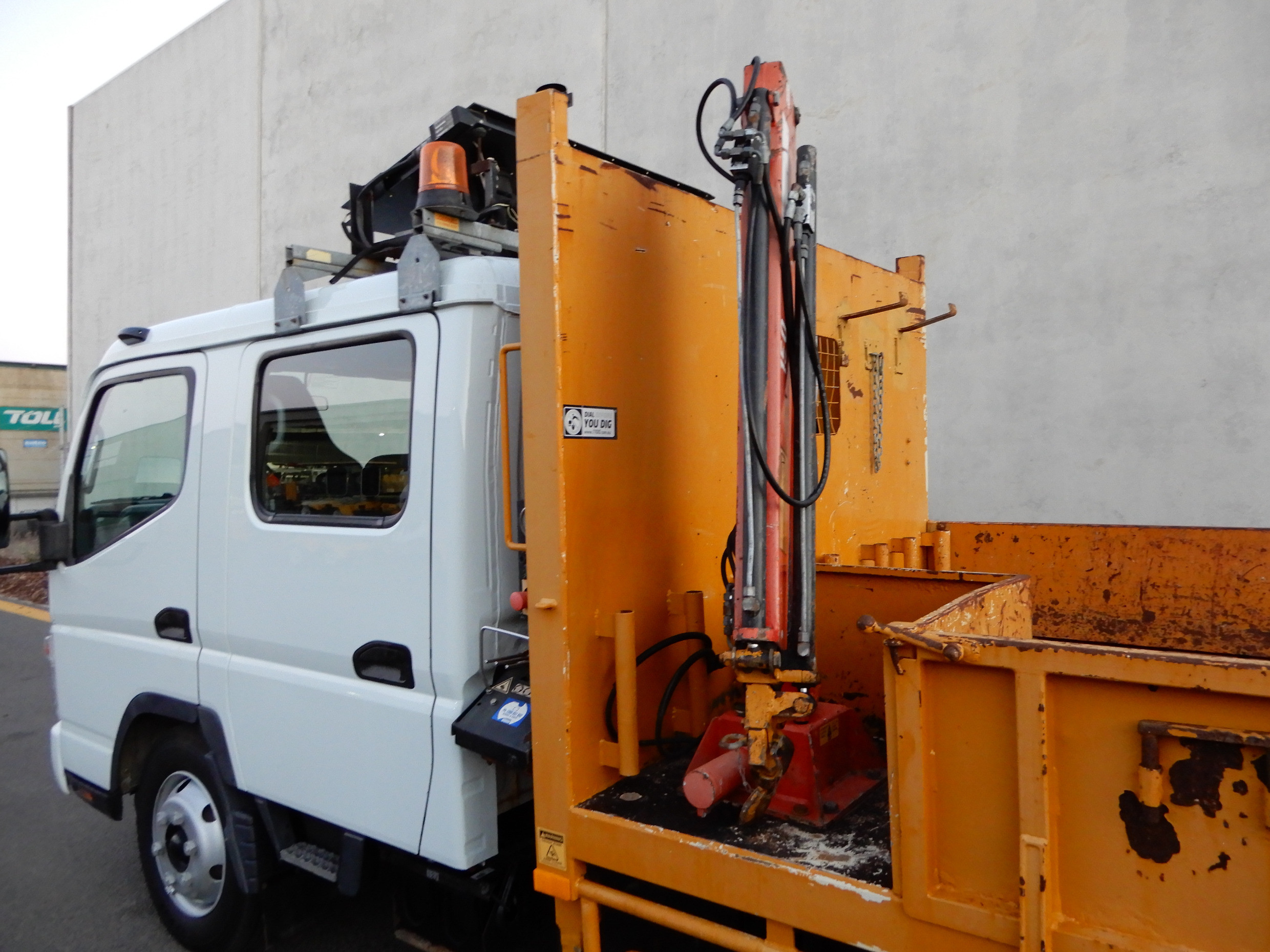 2008 MITSUBISHI CANTER MANUAL TIPPER