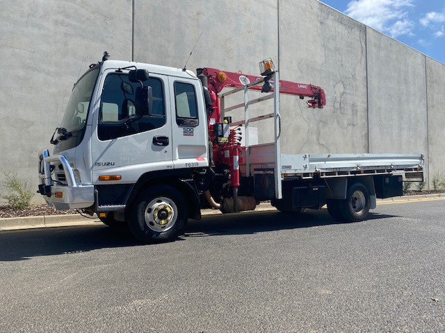 2005 ISUZU FRR500 TRUCK CRANE TRUCK