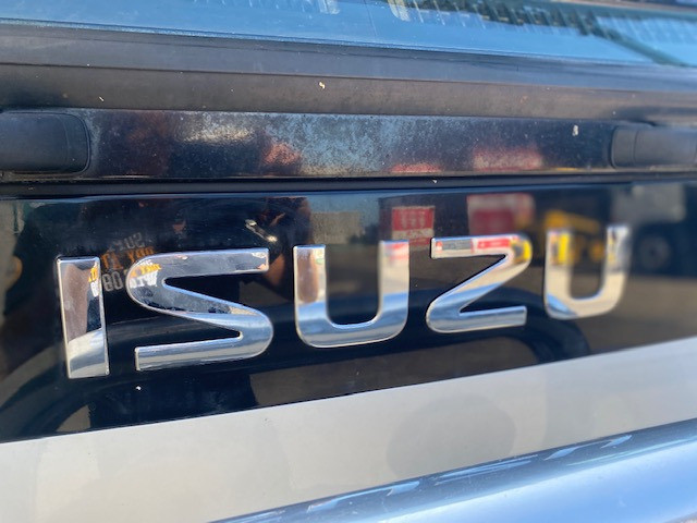 2005 ISUZU FRR500 TRUCK CRANE TRUCK