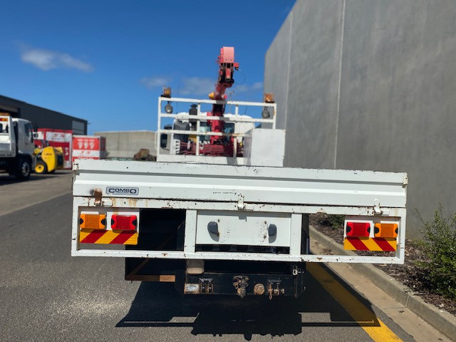 2005 ISUZU FRR500 TRUCK CRANE TRUCK