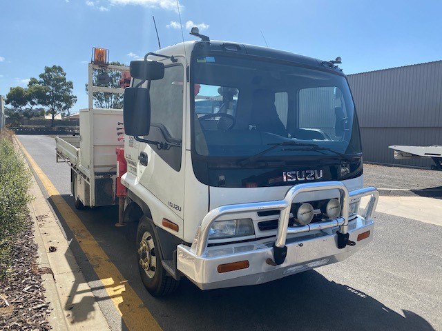 2005 ISUZU FRR500 TRUCK CRANE TRUCK