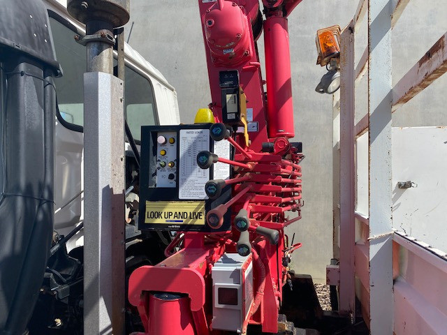 2005 ISUZU FRR500 TRUCK CRANE TRUCK
