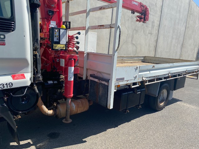 2005 ISUZU FRR500 TRUCK CRANE TRUCK