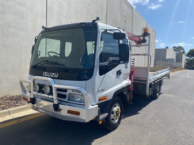2005 ISUZU FRR500 TRUCK CRANE TRUCK