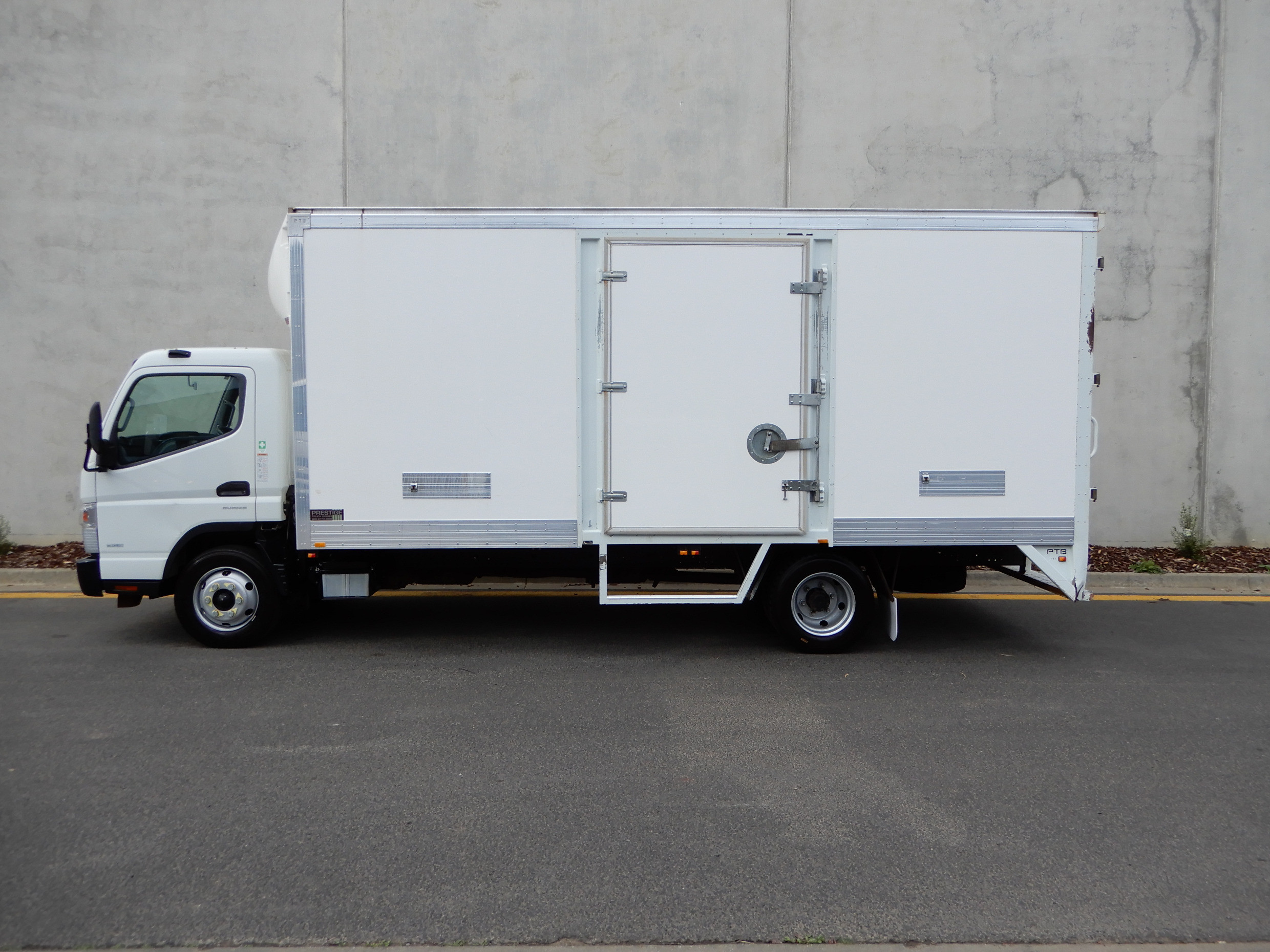 2013 FUSO CANTER 918 AUTOMATIC PANTECH